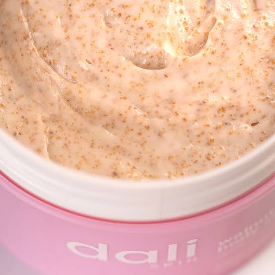 Dali Walnut body scrub