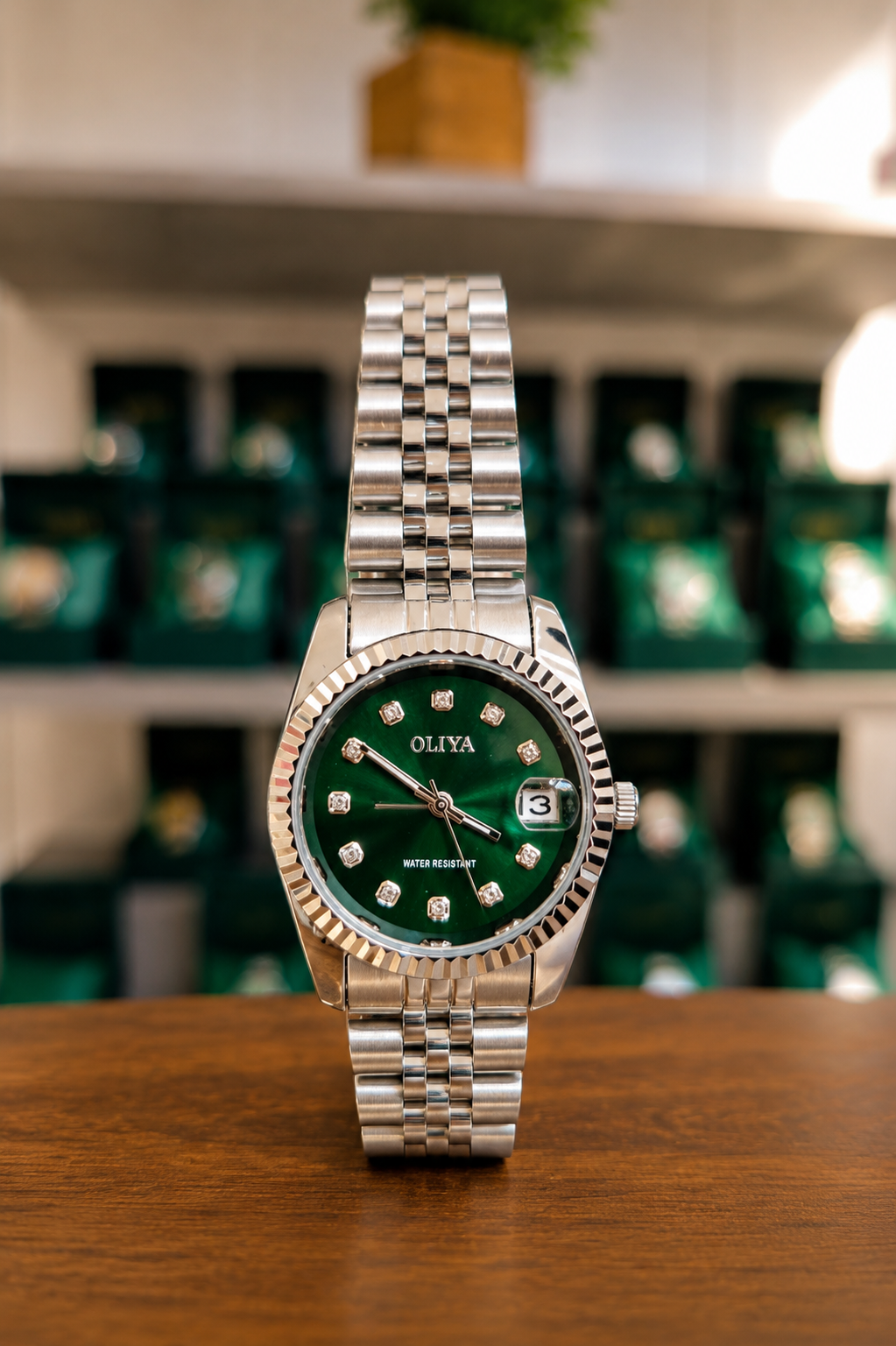 OLIYA Women's Silver Fluted Date Watch – Emerald Green Dial